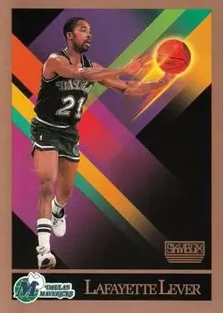 1990-91 SkyBox #376 - Fat Lever - Dallas Mavericks