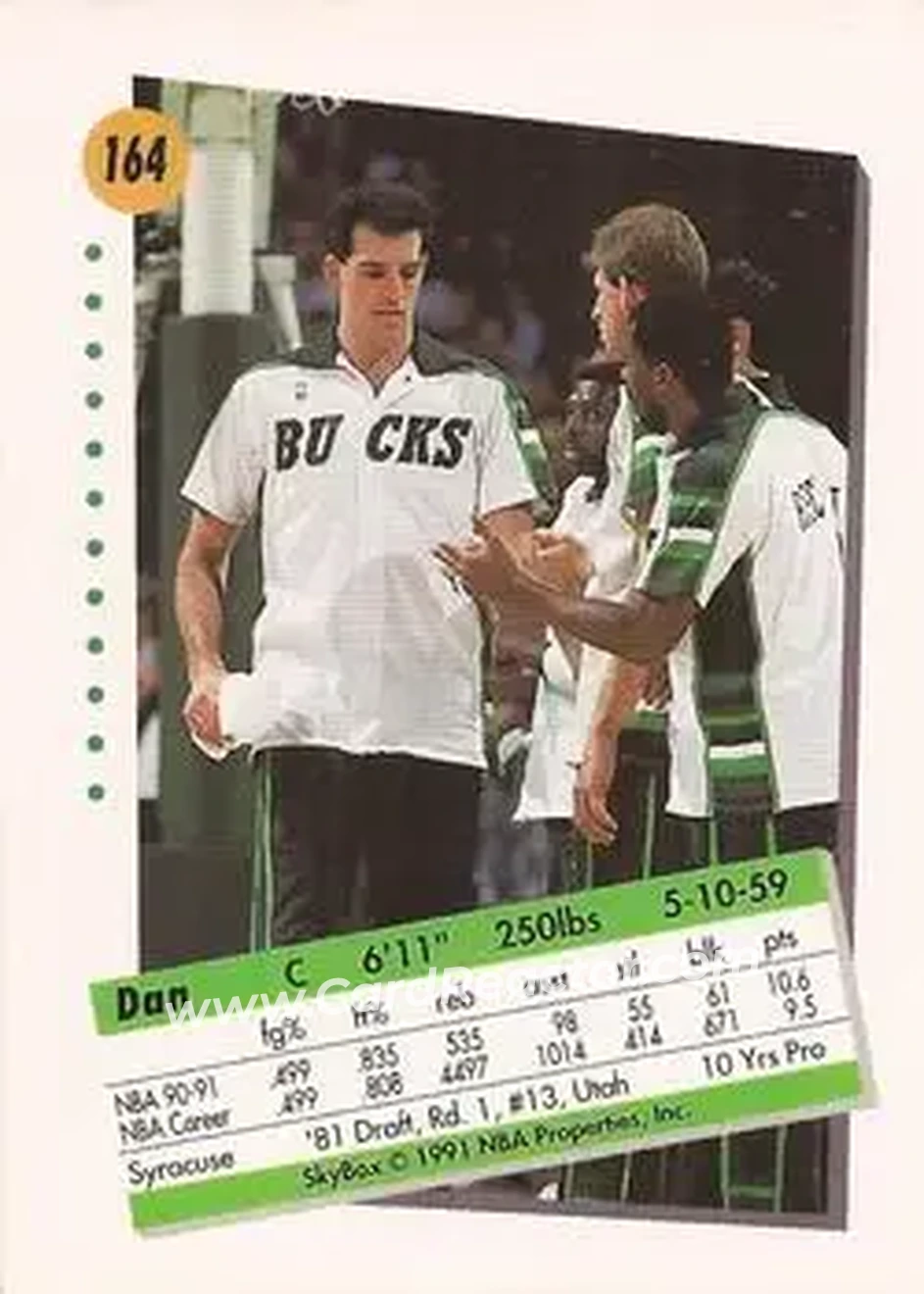 1991-92 SkyBox #164 - Danny Schayes - Milwaukee Bucks - Back 1991-92 SkyBox #164 - Danny Schayes - Milwaukee Bucks - Back