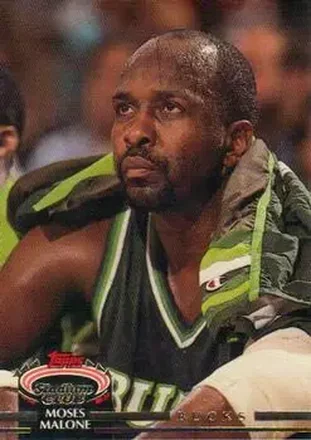 1992-93 Stadium Club #106 - Moses Malone - Milwaukee Bucks