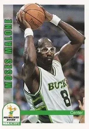 1992-93 Hoops #130 - Moses Malone - Milwaukee Bucks