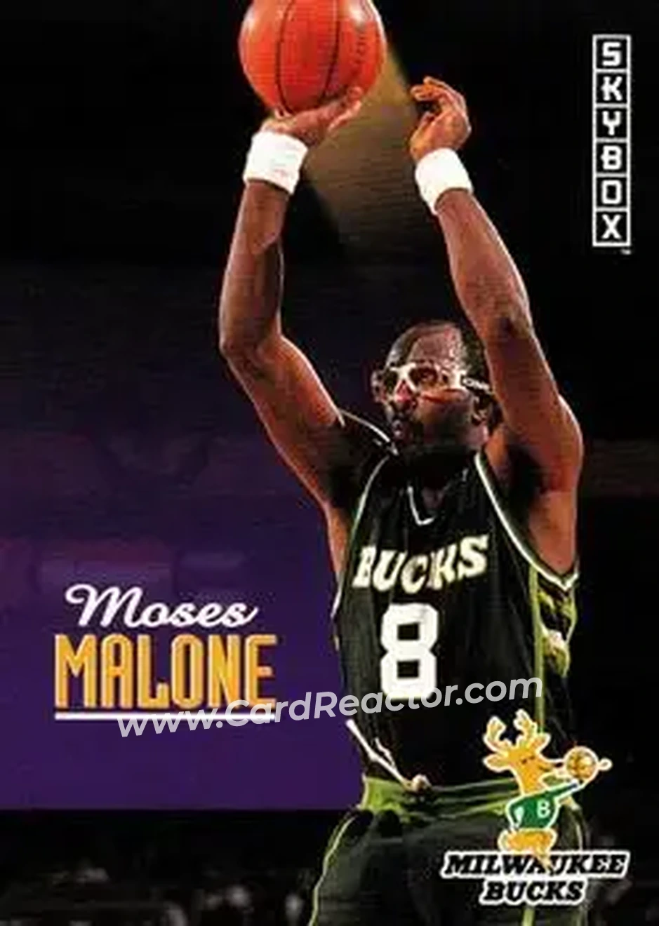 1992-93 SkyBox #137 - Moses Malone - Milwaukee Bucks - Front