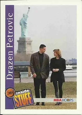 1992-93 Hoops #332 - Dražen Petrović - New Jersey Nets