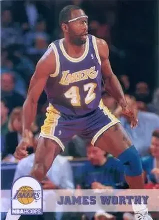 1993-94 Hoops #110 - James Worthy - Los Angeles Lakers