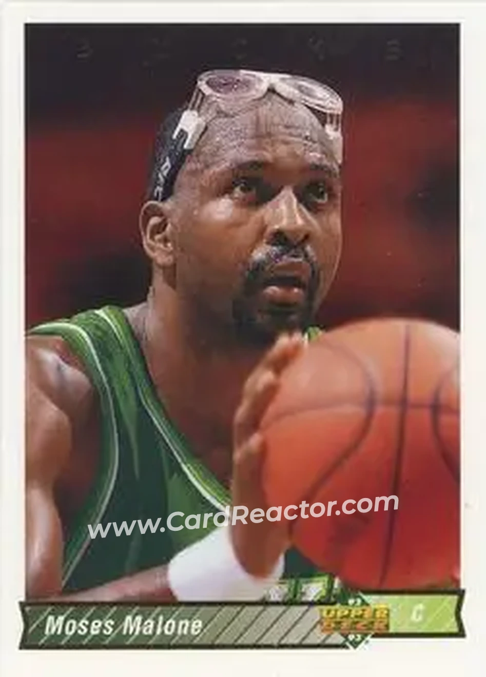 1992-93 Upper Deck #301 - Moses Malone - Milwaukee Bucks - Front