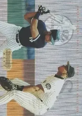 1995 Bowman's Best - Refractors #9 - Card #9