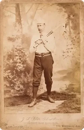 1886 Tomlinson Cabinets #NNO - Deacon White - Detroit Wolverines