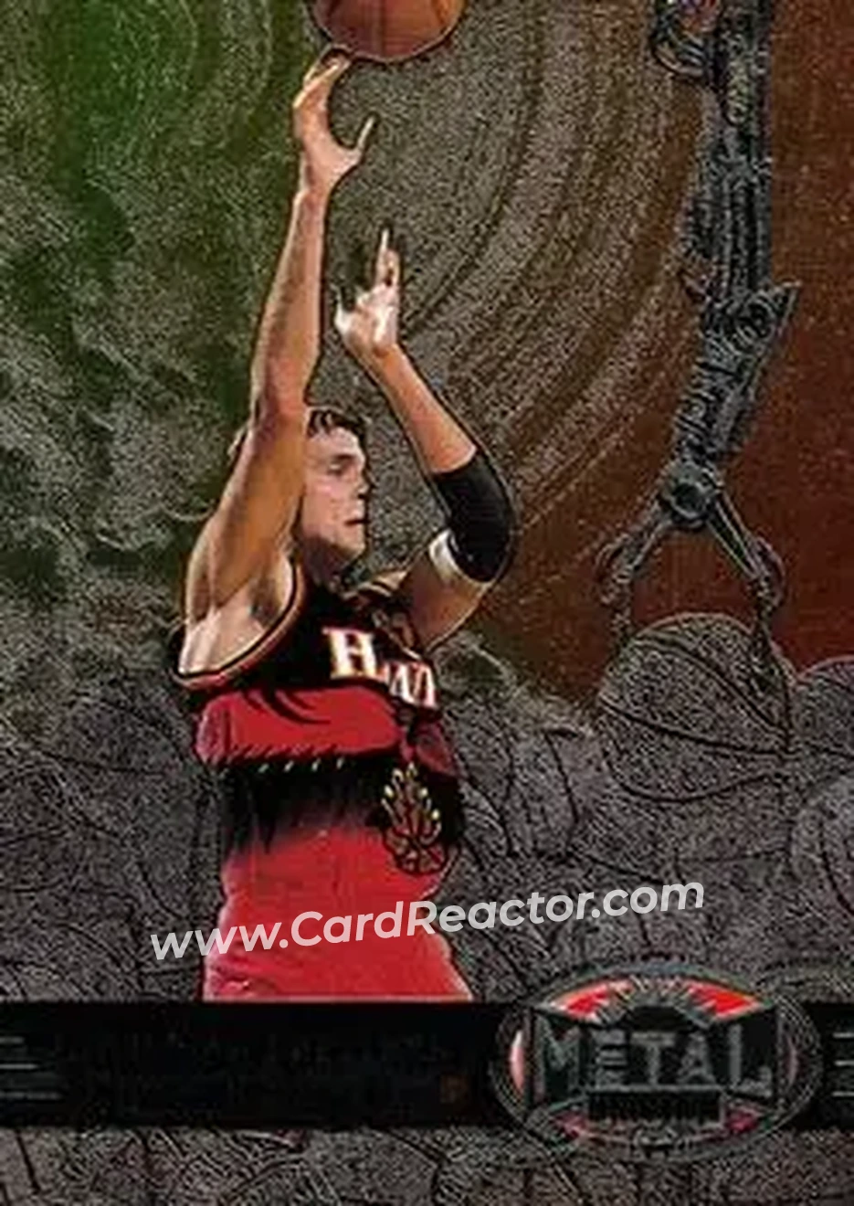 1997-98 Metal Universe #110 - Christian Laettner - Atlanta Hawks - Front