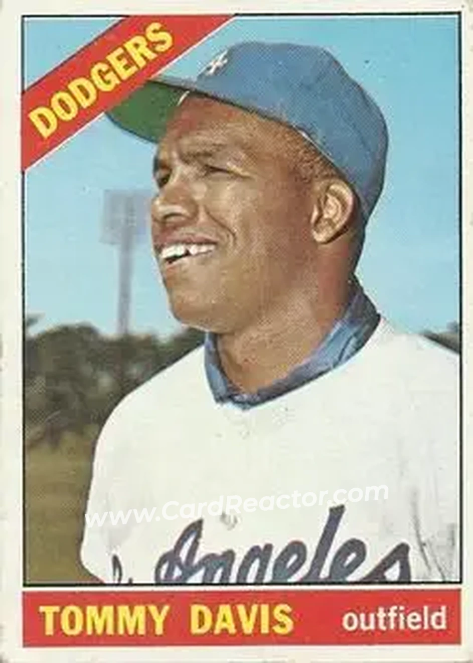 1966 O-Pee-Chee #75 - Tommy Davis - Los Angeles Dodgers - Front