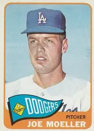 1965 O-Pee-Chee feature card
