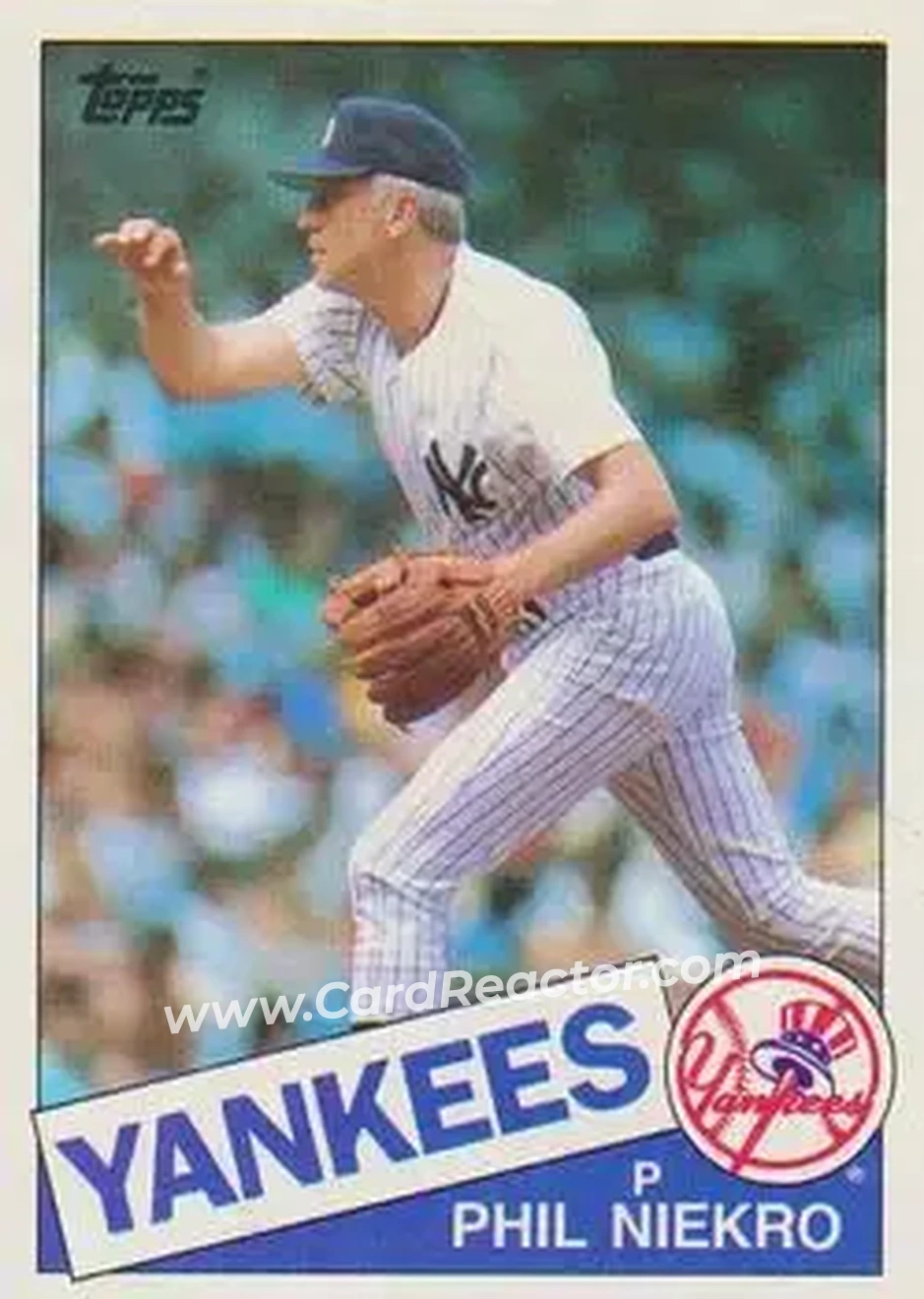 1985 Topps #40 - Phil Niekro - New York Yankees - Front