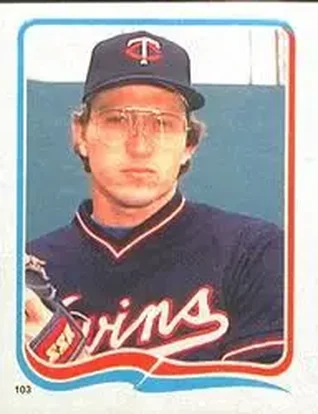 1985 Fleer Star Stickers #103 - Ron Davis - Minnesota Twins