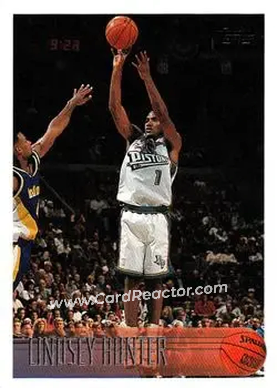1996-97 Topps #174 - Lindsey Hunter - Detroit Pistons - Front