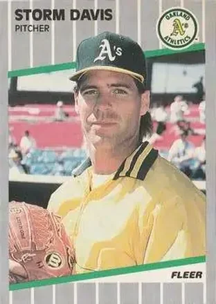 1989 Fleer #6 - Storm Davis - Oakland Athletics