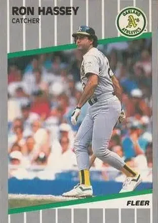 1989 Fleer #9 - Ron Hassey - Oakland Athletics 1989 Fleer #9 - Ron Hassey - Oakland Athletics