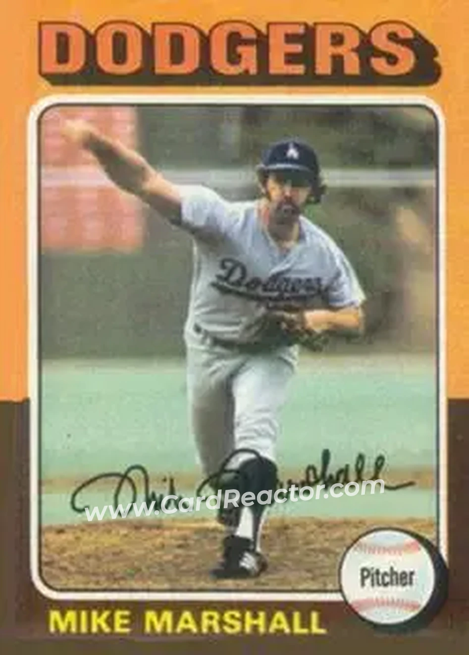 1975 Topps #330 - Mike Marshall - Los Angeles Dodgers - Front