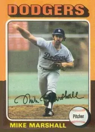 1975 Topps #330 - Mike Marshall - Los Angeles Dodgers