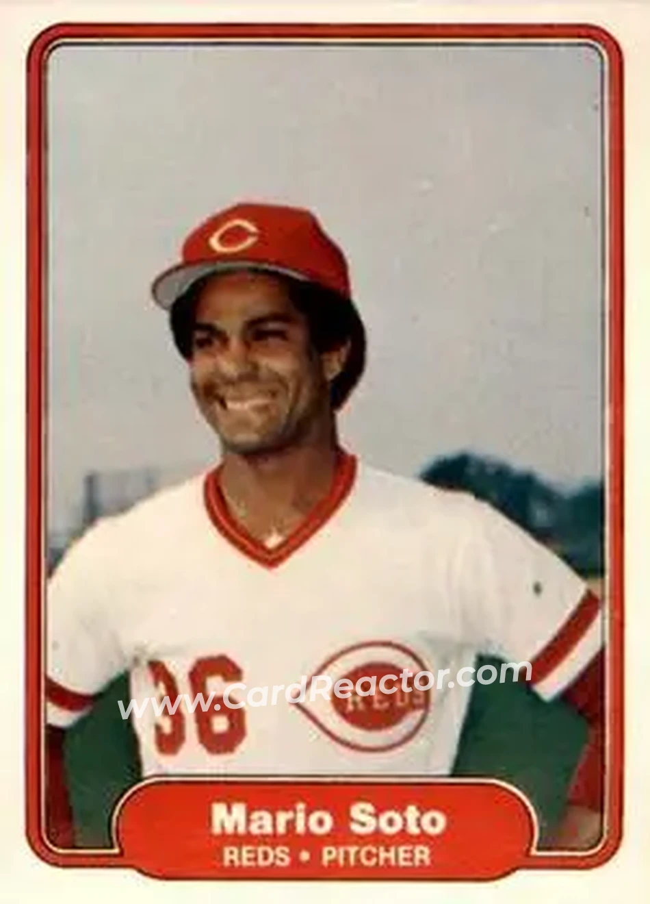 1982 Fleer #83 - Mario Soto - Cincinnati Reds - Front