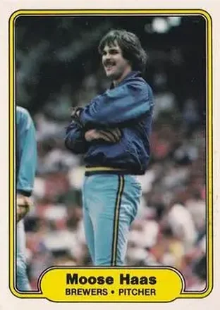 1982 Fleer #143 - Moose Haas - Milwaukee Brewers
