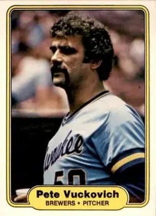 1982 Fleer #156 - Pete Vuckovich - Milwaukee Brewers