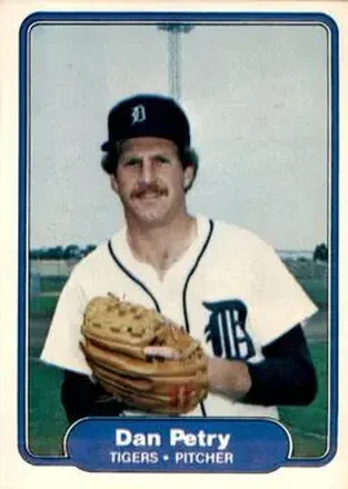 1982 Fleer #278 - Dan Petry - Detroit Tigers