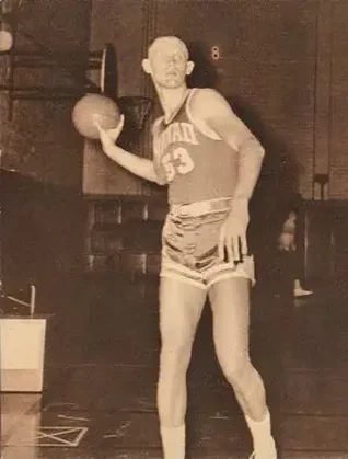 1961 Union Oil Hawaii Chiefs #NNO - Fred Sawyer