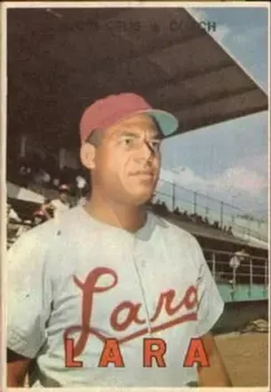 1967 Topps Venezuelan #118 - Lucio Celis - Cardenales de Lara