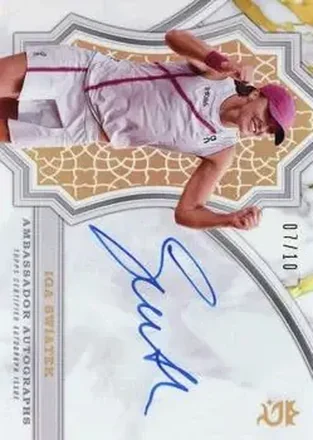 2024 Topps Royalty Collection - Ambassador Autographs Gold #AA-IS - Iga Swiatek