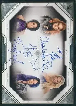 2021 Topps Transcendent Collection WWE feature card