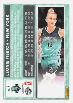 Back of Leonie Fiebich