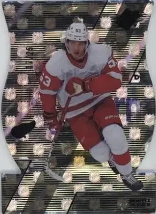 2023-24 SPx - NHL Shield Hologram Die Cut #47 - Moritz Seider - Detroit Red Wings