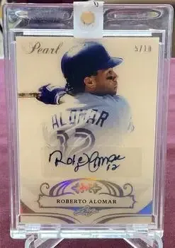 2018-19 Leaf Pearl feature card