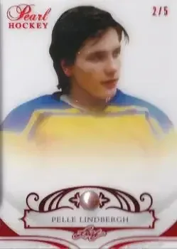 2017-18 Leaf Pearl feature card