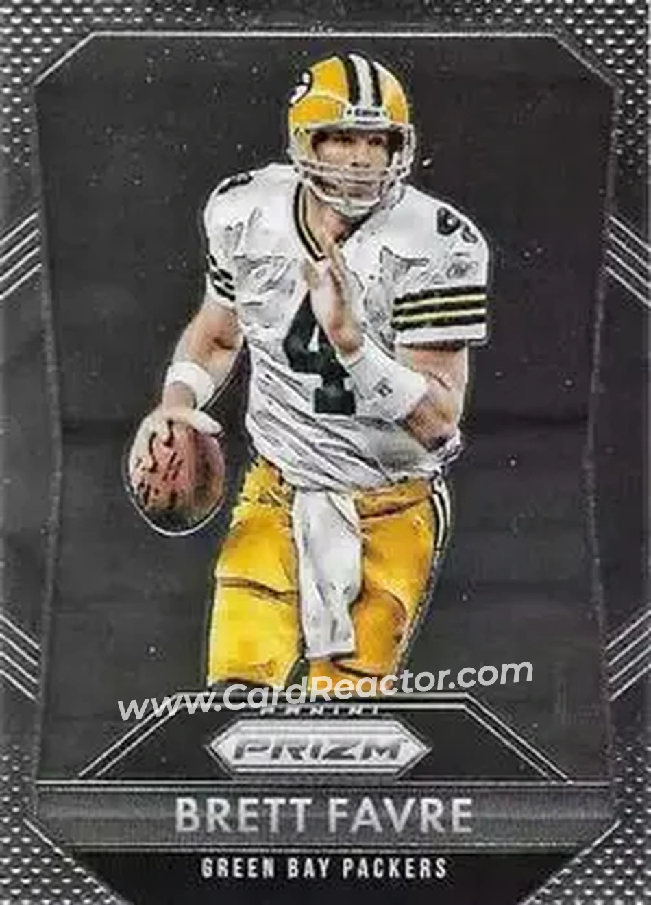2015 Panini Prizm #4 - Brett Favre - Green Bay Packers - Front