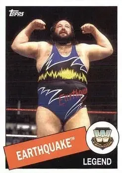 2015 Topps WWE Heritage feature card