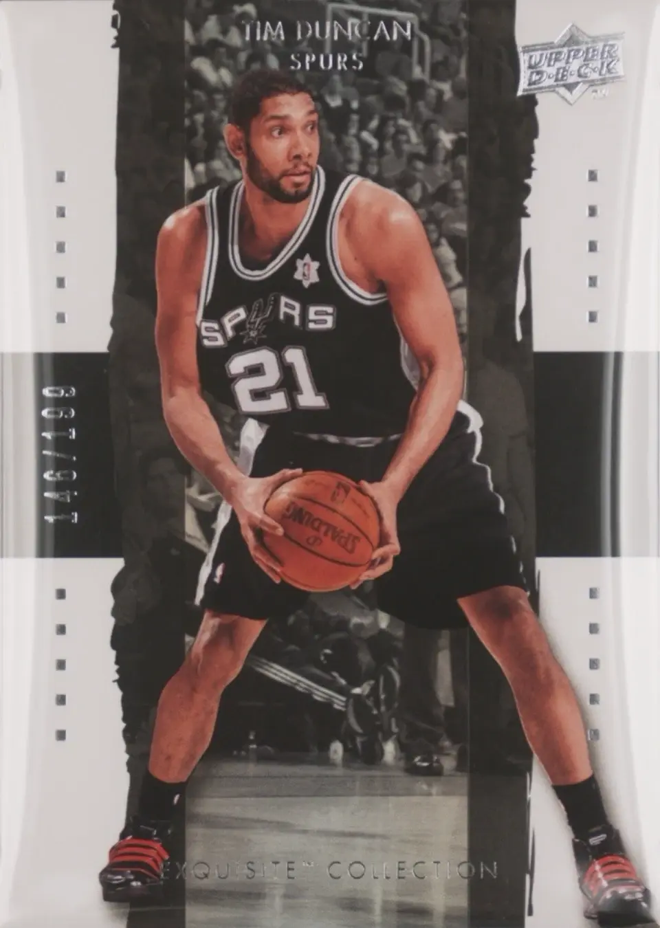 2009-10 Upper Deck Exquisite Collection #6 - Tim Duncan - San Antonio Spurs - Front