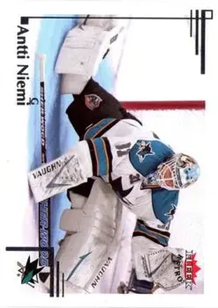 2012-13 Fleer Retro #23 - Antti Niemi - San Jose Sharks