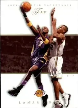 2004-05 Flair #9 Lamar Odom