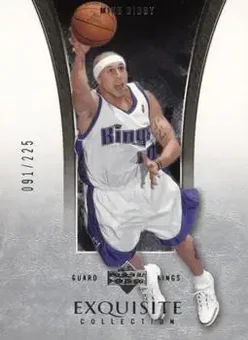 2004-05 Upper Deck Exquisite Collection #34 - Mike Bibby - Sacramento Kings 2004-05 Upper Deck Exquisite Collection #34 - Mike Bibby - Sacramento Kings