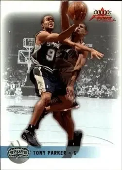 2003-04 Fleer Focus #8 Tony Parker
