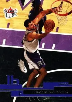 2002-03 Ultra #5 Peja Stojaković