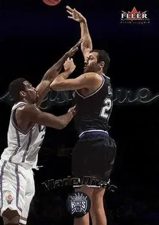 2000-01 Fleer Mystique #44 - Vlade Divac - Sacramento Kings