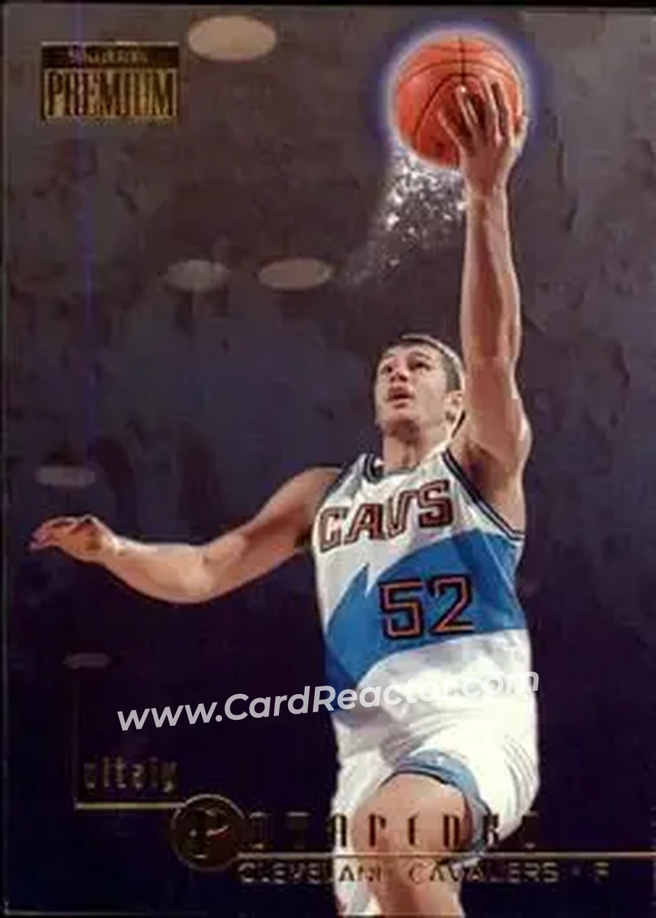 1996-97 SkyBox Premium #24 - Vitaly Potapenko - Cleveland Cavaliers - Front