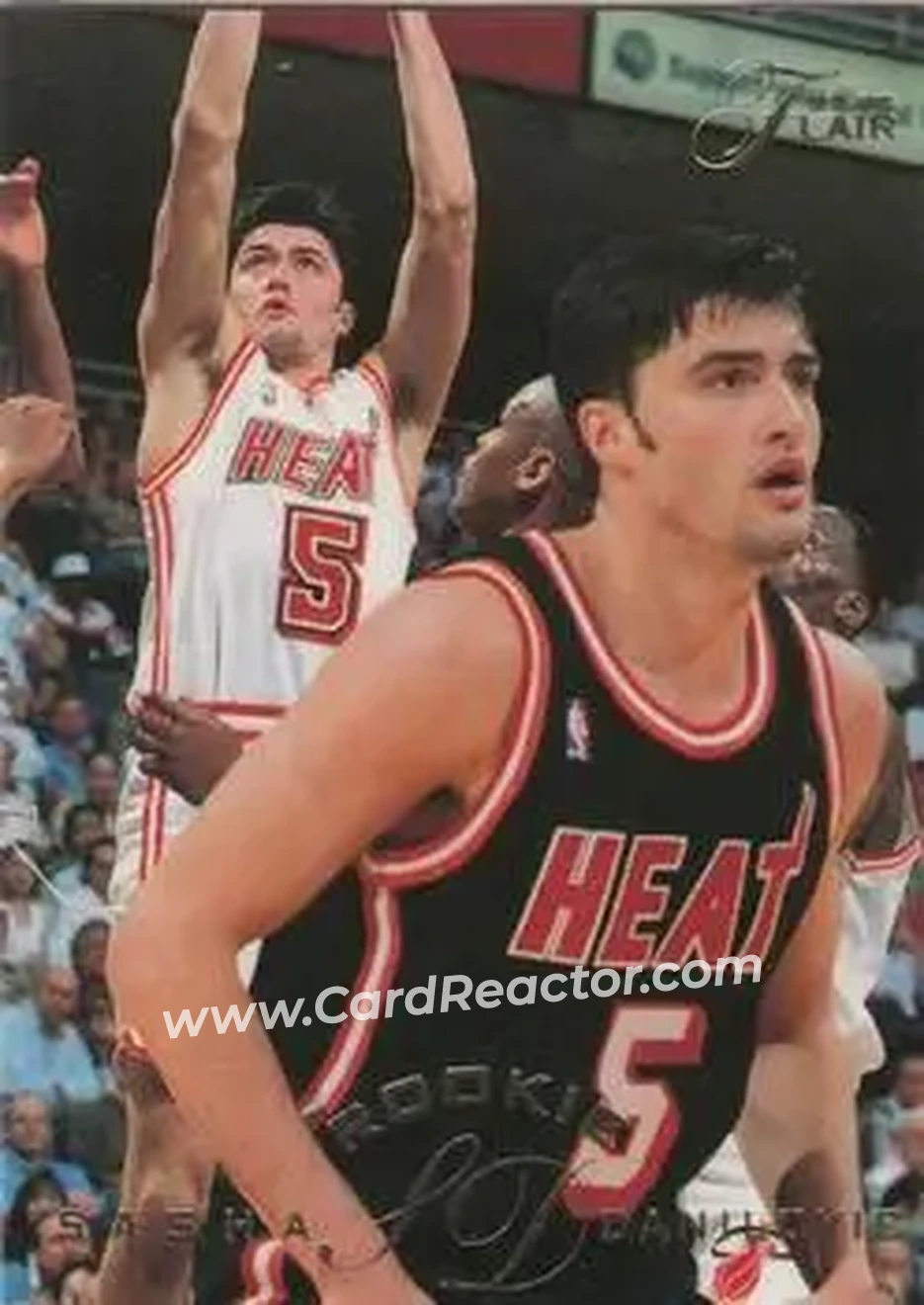 1995-96 Flair #203 - Sasha Danilović - Miami Heat - Front