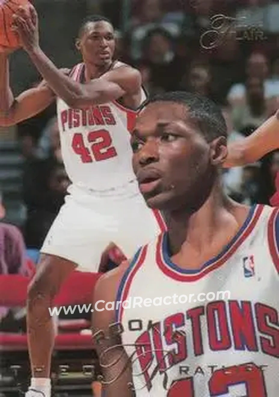 1995-96 Flair #214 - Theo Ratliff - Detroit Pistons - Front