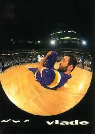 1993-94 Stadium Club #50 - Vlade Divac - Los Angeles Lakers