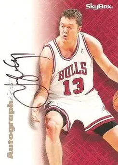 1996-97 SkyBox Premium - Autographics Black Ink #NNO - Luc Longley - Chicago Bulls