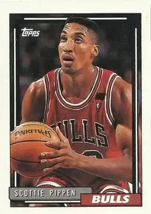 1992-93 Topps #389 - Scottie Pippen - Chicago Bulls