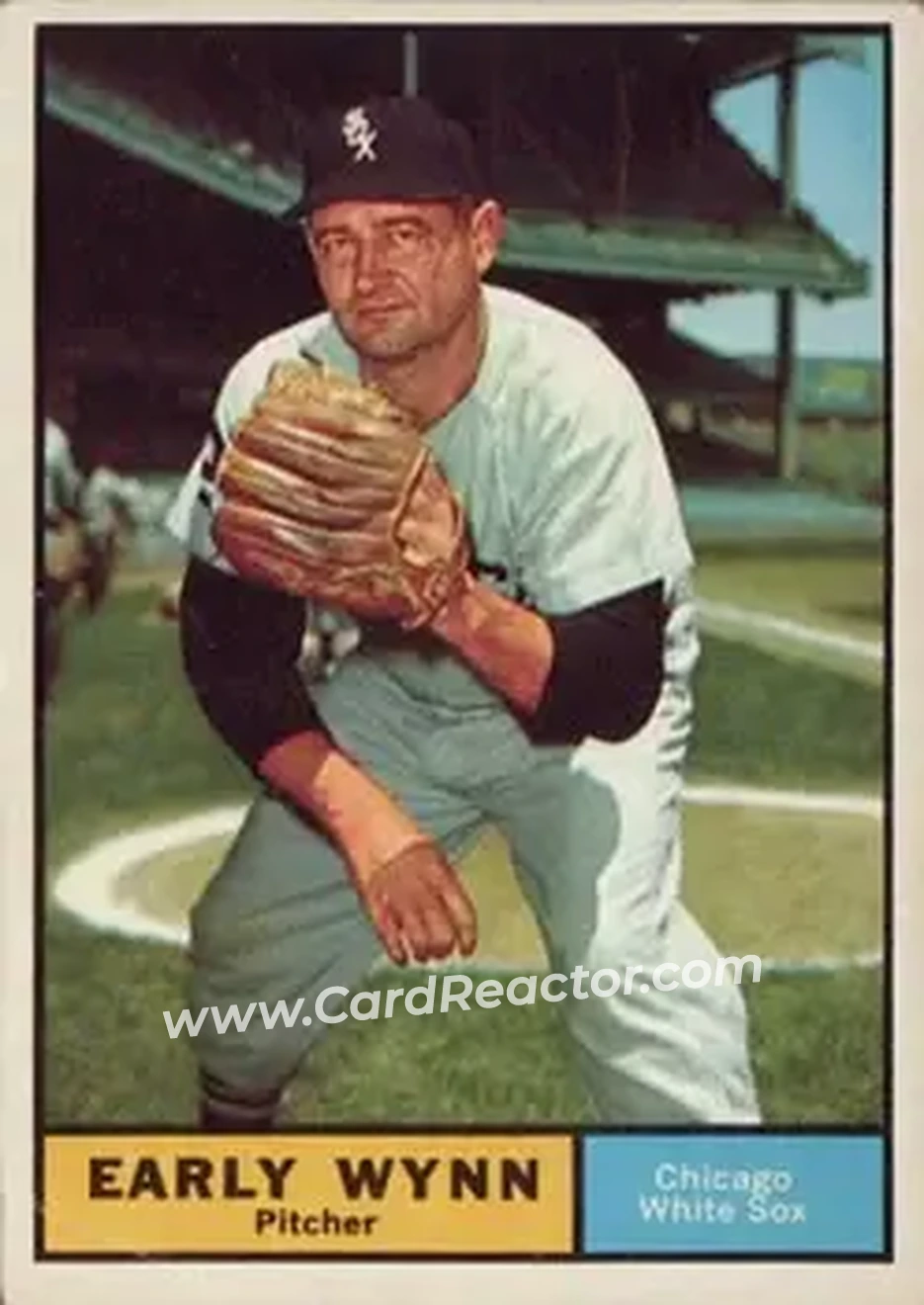 1961 Topps #455 - Early Wynn - Chicago White Sox