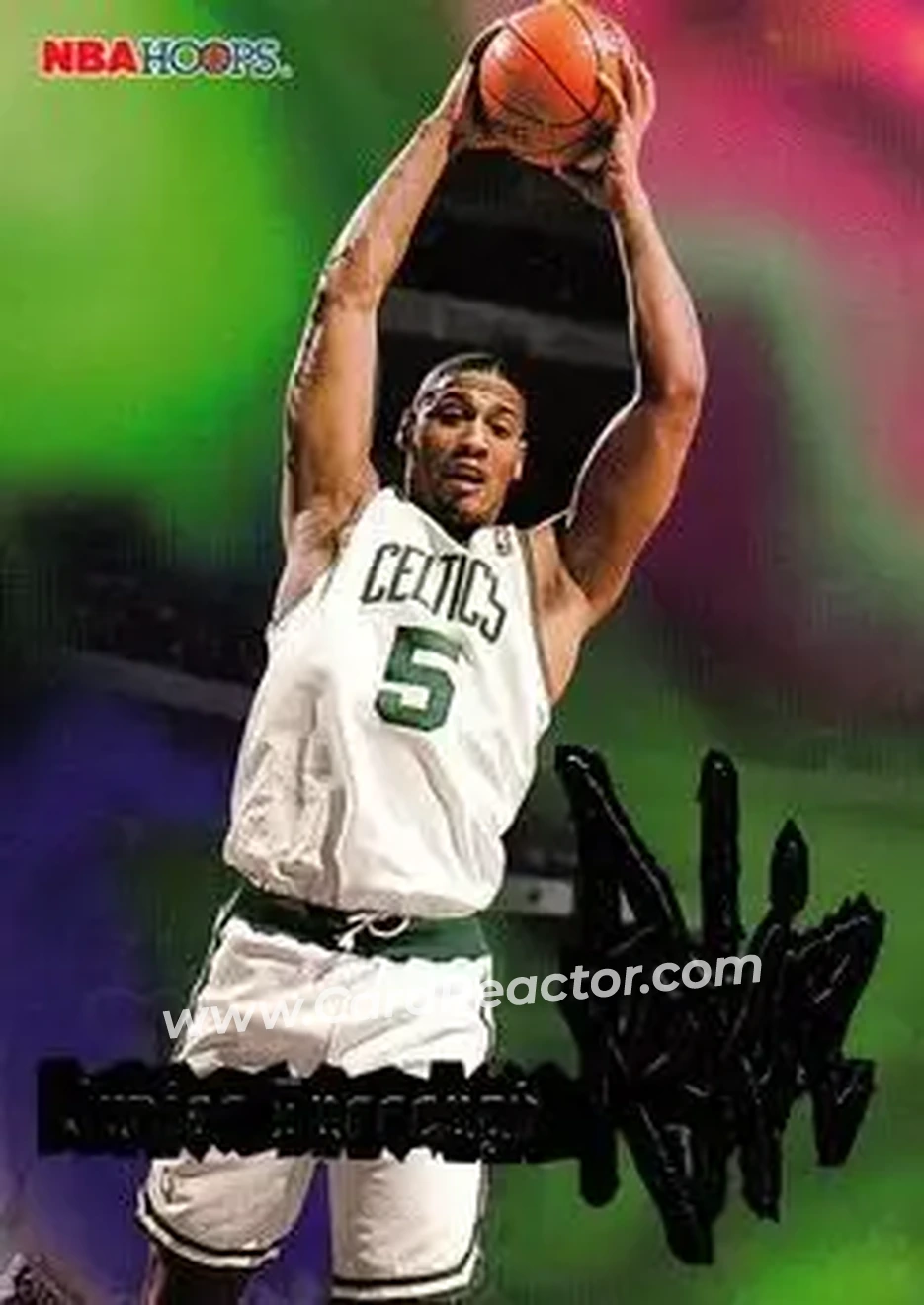 1995-96 Hoops #252 - Junior Burrough - Boston Celtics - Front