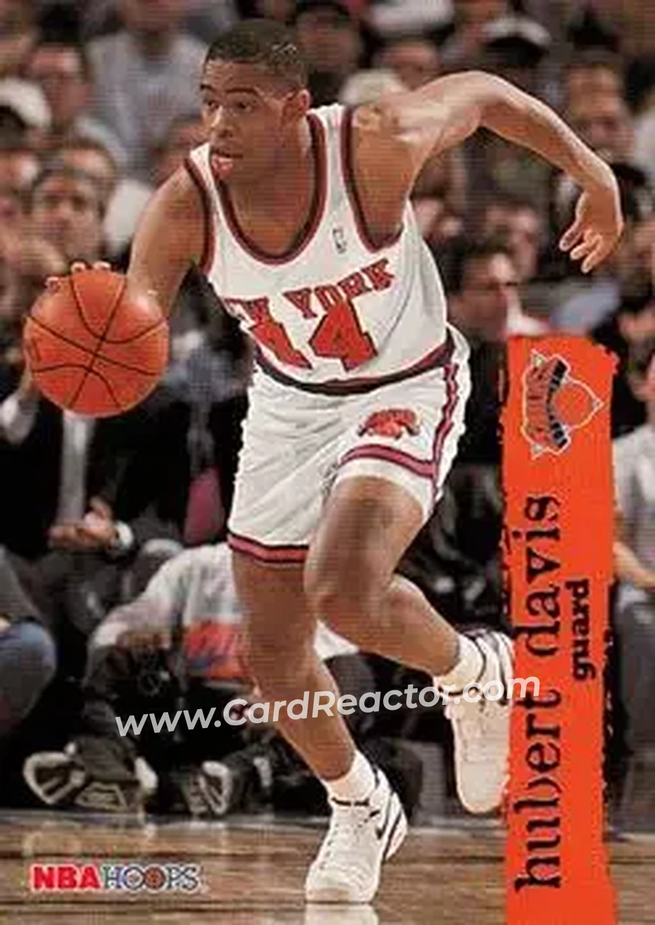1995-96 Hoops #317 - Hubert Davis - New York Knicks - Front